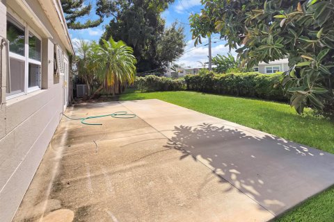 Villa ou maison à louer à Vero Beach, Floride: 2 chambres, 85.28 m2 № 2386861 - photo 12