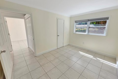 Villa ou maison à louer à Vero Beach, Floride: 2 chambres, 85.28 m2 № 2386861 - photo 11