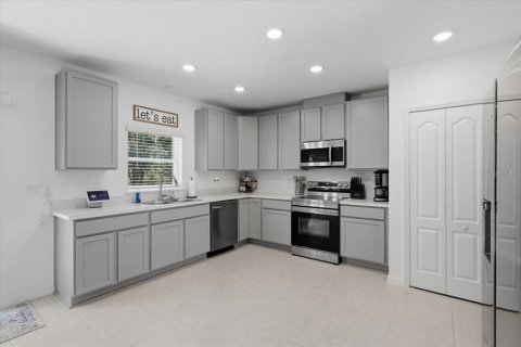 Casa en venta en Hastings, Florida, 4 dormitorios, 279.08 m2 № 2156848 - foto 3