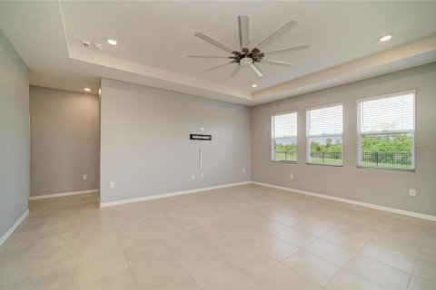 House in Bradenton, Florida 5 bedrooms, 305.56 sq.m. № 2228330 - photo 12
