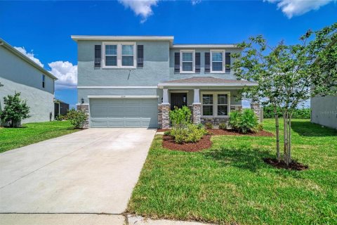House in Bradenton, Florida 5 bedrooms, 305.56 sq.m. № 2228330 - photo 3
