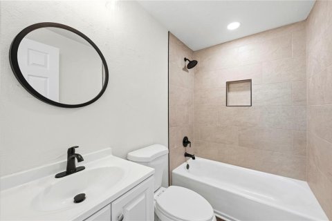 Casa en venta en Tampa, Florida, 3 dormitorios, 110.18 m2 № 2230503 - foto 19