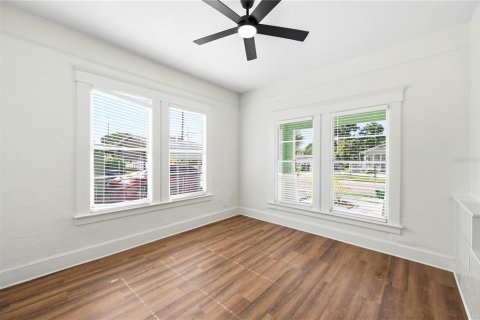 Casa en venta en Tampa, Florida, 3 dormitorios, 110.18 m2 № 2230503 - foto 27