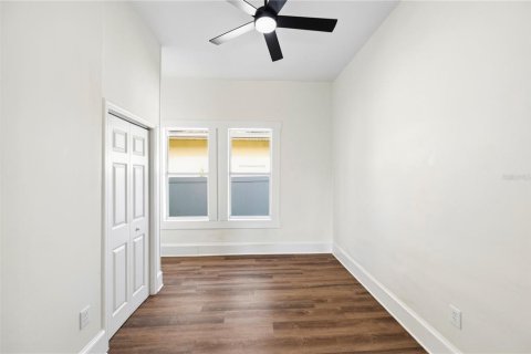 Casa en venta en Tampa, Florida, 3 dormitorios, 110.18 m2 № 2230503 - foto 22
