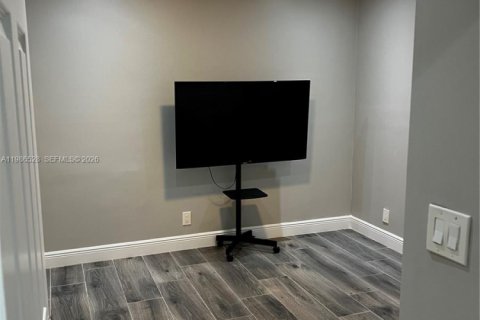 Купить виллу или дом в Корал-Спрингс, Флорида 3 спальни, 166.3м2, № 2050424 - фото 16