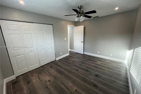 Купить виллу или дом в Корал-Спрингс, Флорида 3 спальни, 166.3м2, № 2050424 - фото 15