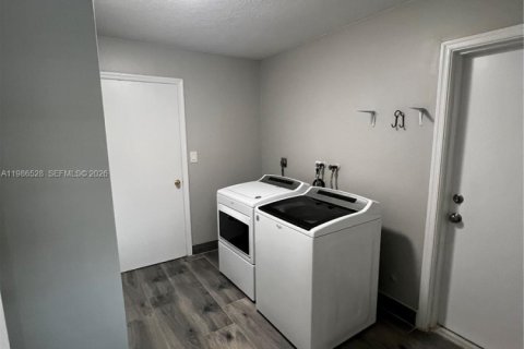 Купить виллу или дом в Корал-Спрингс, Флорида 3 спальни, 166.3м2, № 2050424 - фото 17