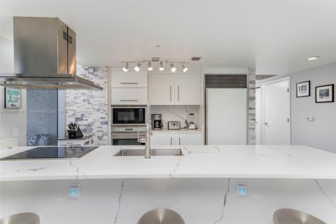 Condominio en venta en Miami, Florida, 2 dormitorios, 128.76 m2 № 1942234 - foto 8