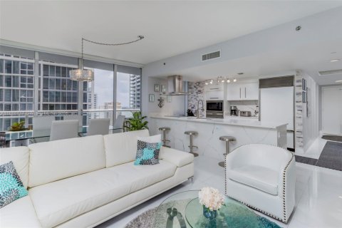 Condominio en venta en Miami, Florida, 2 dormitorios, 128.76 m2 № 1942234 - foto 9