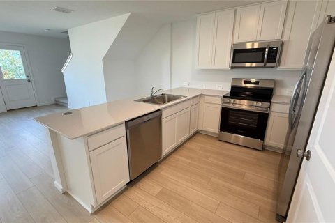 Adosado en alquiler en Davenport, Florida, 3 dormitorios, 128.02 m2 № 2117607 - foto 7