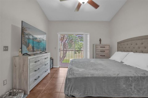 Condo in Kissimmee, Florida, 3 bedrooms № 2109706 - photo 8