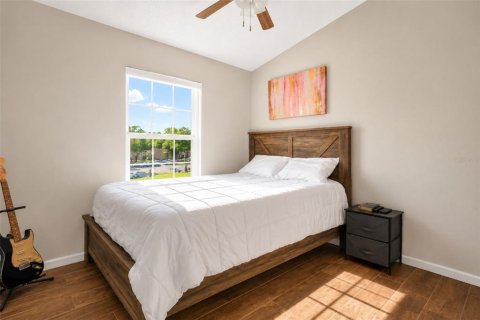 Condo in Kissimmee, Florida, 3 bedrooms № 2109706 - photo 11