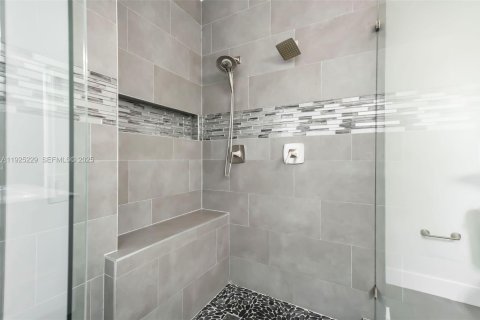 Снять в аренду виллу или дом в Мирамар, Флорида 3 спальни, 185.62м2, № 1991619 - фото 25