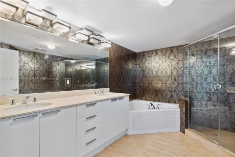 Снять в аренду кондоминиум в Санни-Айлс-Бич, Флорида 3 спальни, 152.08м2, № 2013720 - фото 9