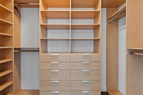 Снять в аренду кондоминиум в Санни-Айлс-Бич, Флорида 3 спальни, 152.08м2, № 2013720 - фото 10