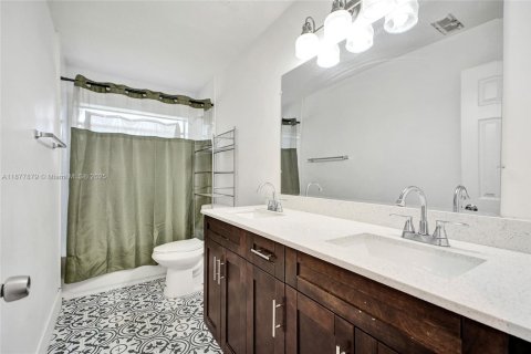 Villa ou maison à vendre à Miami Gardens, Floride: 3 chambres № 1931785 - photo 17