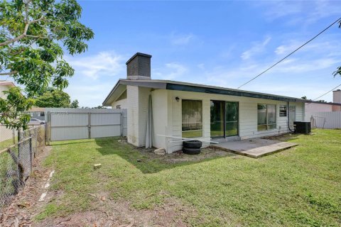 Villa ou maison à vendre à Miami Gardens, Floride: 3 chambres № 1931785 - photo 21