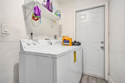 Villa ou maison à vendre à Miami Gardens, Floride: 3 chambres № 1931785 - photo 20