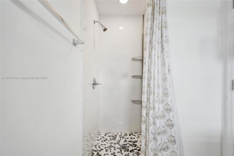 Villa ou maison à vendre à Miami Gardens, Floride: 3 chambres № 1931785 - photo 14