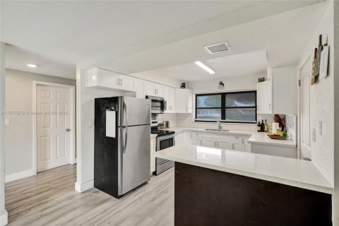 Villa ou maison à vendre à Miami Gardens, Floride: 3 chambres № 1931785 - photo 8