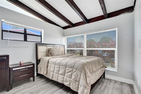 Villa ou maison à vendre à Miami Gardens, Floride: 3 chambres № 1931785 - photo 11