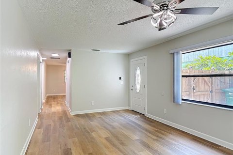 House in Port Orange, Florida 2 bedrooms, 95.88 sq.m. № 1800165 - photo 9