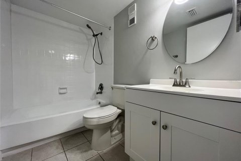 Condominio en alquiler en Deltona, Florida, 2 dormitorios, 83.33 m2 № 2277499 - foto 10