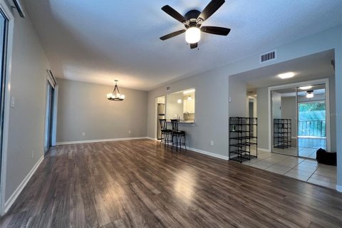 Condominio en alquiler en Deltona, Florida, 2 dormitorios, 83.33 m2 № 2277499 - foto 3