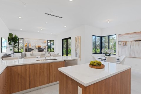 Купить виллу или дом в Майами, Флорида 5 спален, № 1999250 - фото 15