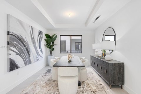 Купить виллу или дом в Майами, Флорида 5 спален, № 1999250 - фото 11