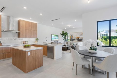 Купить виллу или дом в Майами, Флорида 5 спален, № 1999250 - фото 14