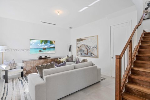 Купить виллу или дом в Майами, Флорида 5 спален, № 1999250 - фото 19