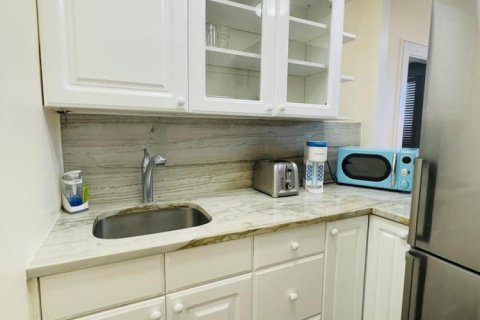 Condo in Palm Beach, Florida, 2 bedrooms  № 2187262 - photo 2