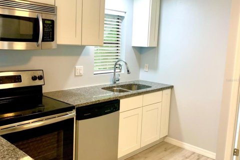 Immobilier commercial à vendre à Bradenton, Floride: 2 chambres, 133.78 m2 № 1833620 - photo 6