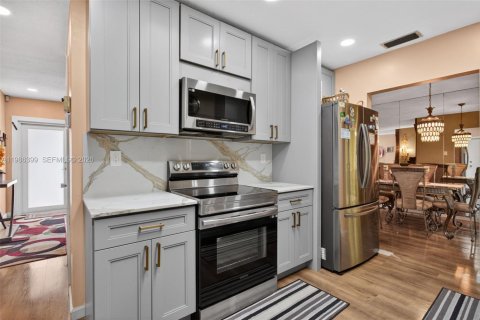 Дом в Тамарак, Флорида 2 спальни, 156.26м2 № 2048712