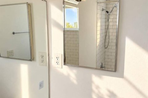 Appartement à louer à Pompano Beach, Floride: 2 chambres, 154.68 m2 № 2407347 - photo 8