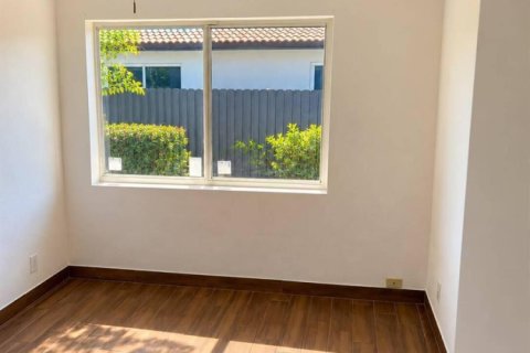 Appartement à louer à Pompano Beach, Floride: 2 chambres, 154.68 m2 № 2407347 - photo 4