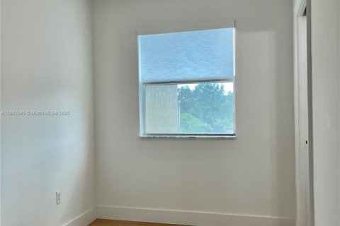 Copropriété à louer à Miami, Floride: 1 chambre, 73.95 m2 № 1928524 - photo 6