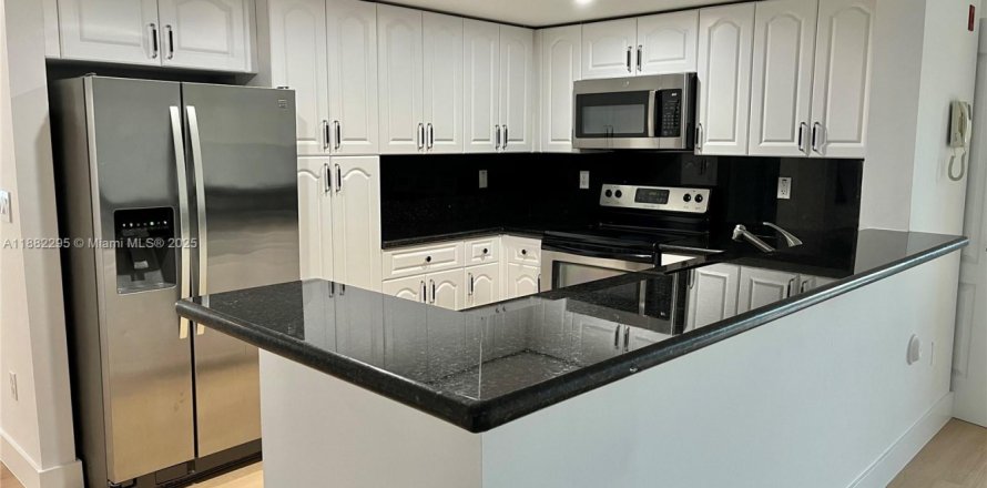 Condo à Miami, Floride, 1 chambre № 1928524