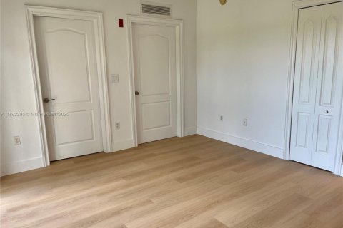 Copropriété à louer à Miami, Floride: 1 chambre, 73.95 m2 № 1928524 - photo 18