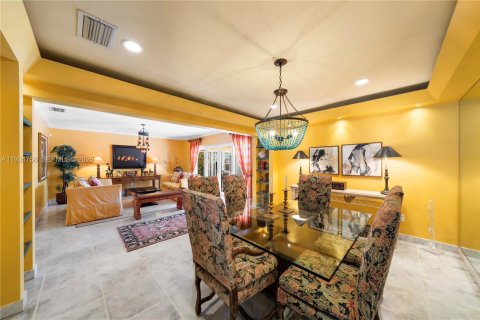 Casa en venta en Hollywood, Florida, 4 dormitorios, 313.92 m2 № 1983928 - foto 18