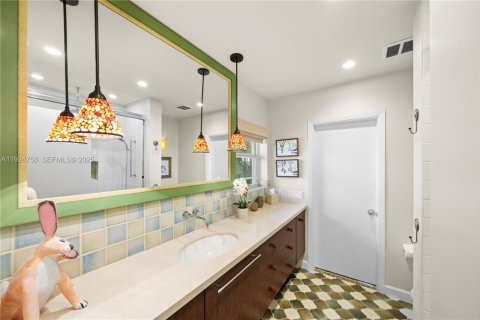 Casa en venta en Hollywood, Florida, 4 dormitorios, 313.92 m2 № 1983928 - foto 26