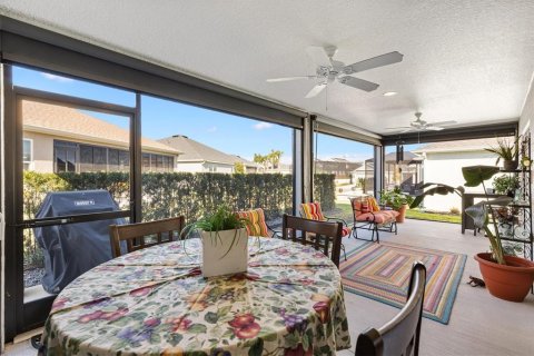 House in The Villages, Florida 3 bedrooms, 175.77 sq.m. № 2360696 - photo 21