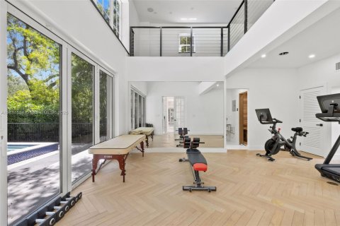 House in Coral Gables, Florida 6 bedrooms, 683.2 sq.m. № 1858604 - photo 21