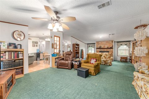 House in Ocala, Florida 3 bedrooms, 183.95 sq.m. № 2102524 - photo 8