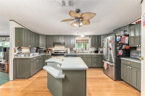 House in Ocala, Florida 3 bedrooms, 183.95 sq.m. № 2102524 - photo 19
