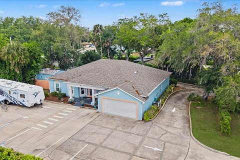 Commercial property in Edgewater, Florida 208.57 sq.m. № 2223322 - photo 4