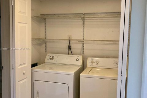 Купить кондоминиум в Дорал, Флорида 1 спальня, 75.25м2, № 1764112 - фото 12