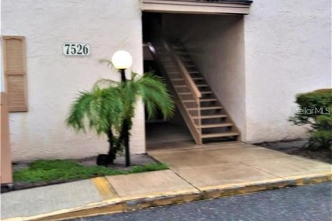 Copropriété à vendre à Tampa, Floride: 1 chambre, 65.68 m2 № 1675153 - photo 1
