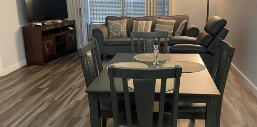 Condo in Margate, Florida, 2 bedrooms № 913367